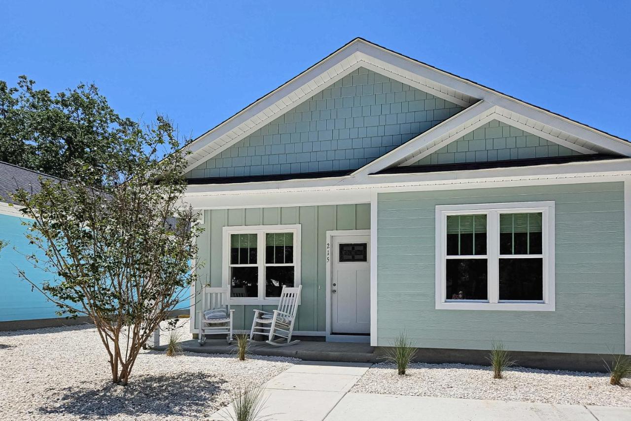 Pawsitive Island Escape Villa Oak Island Buitenkant foto